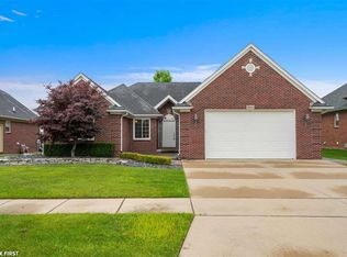 18601 Nova Dr, Macomb, MI