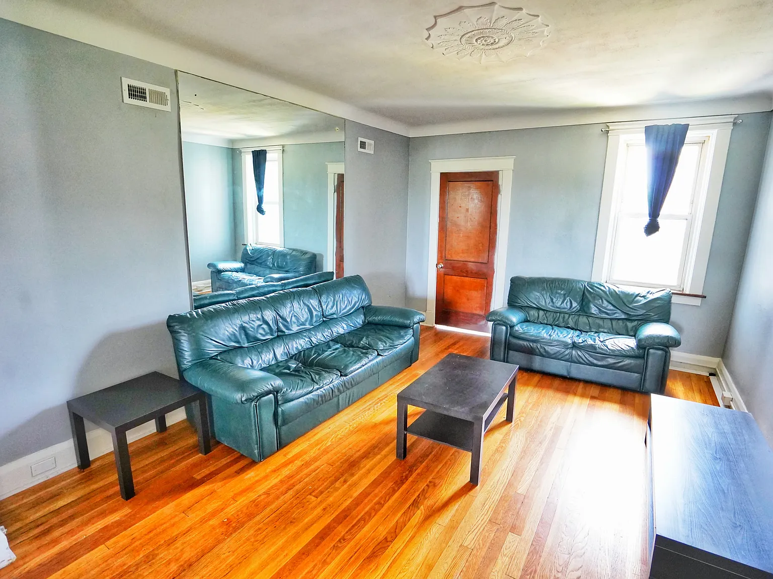6623 Clemens Ave — Photo 3