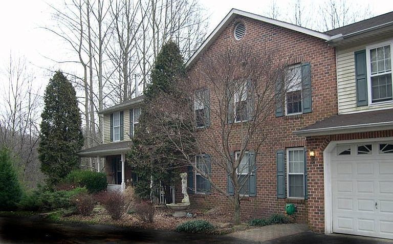 Private Park-Like Setting on Deer Creek