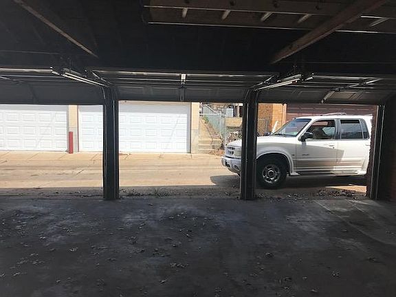 3rd image of 6349 Sutherland Ave