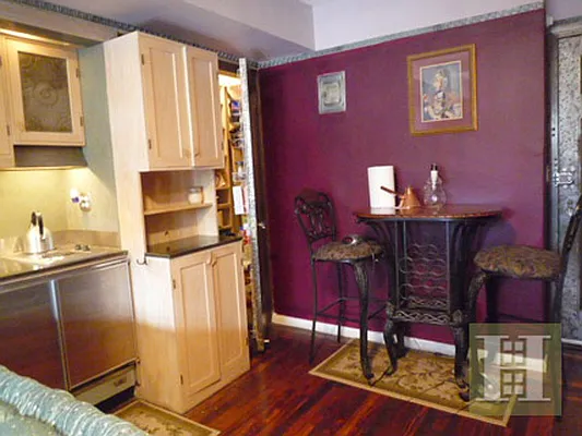 Rented by Halstead Real Estate | media 20