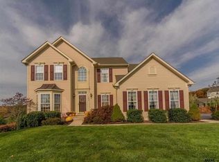 6370 Lauren Ln, Spring Grove, PA 17362