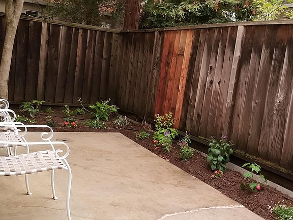 4th image of 722 Mariposa Ave #2