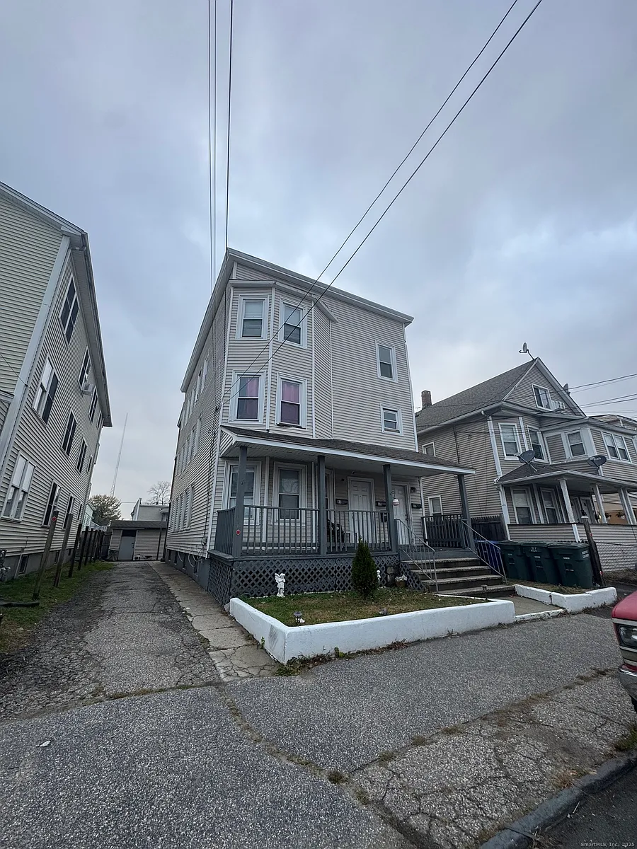 Building Photo - 85 Ash St #1
