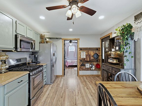 5th image of 146 S Cooper Rd