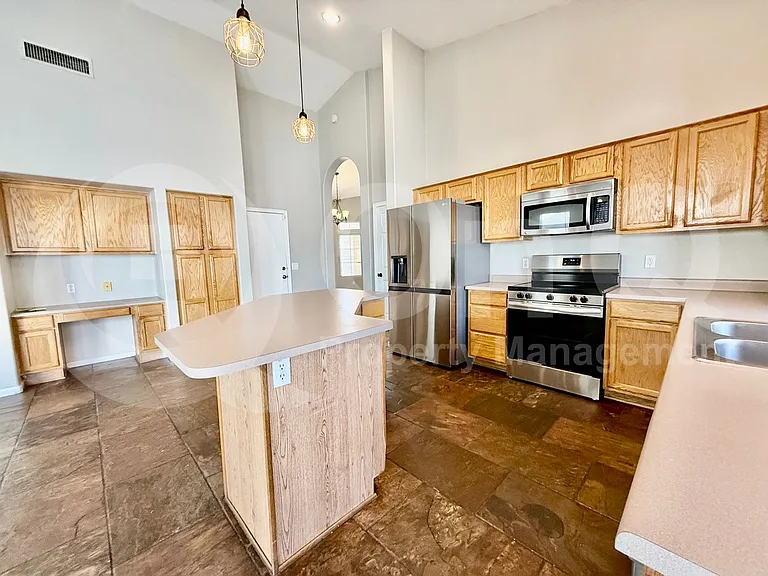11130 W Dana Ln — Photo 5