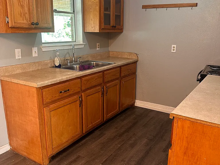 1214 Wolfe City Dr — Photo 7