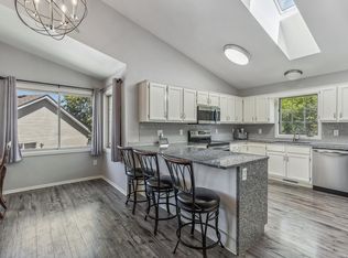 804 Wescott Sq, Eagan, MN 55123