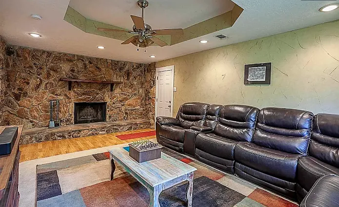 6035 Marcus Dr — Photo 8