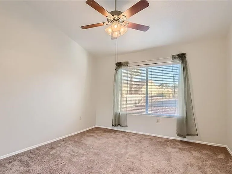 8729 Pennystone Ave — Photo 11