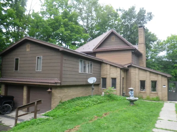 24th St #408, Northern Cambria, PA 15714