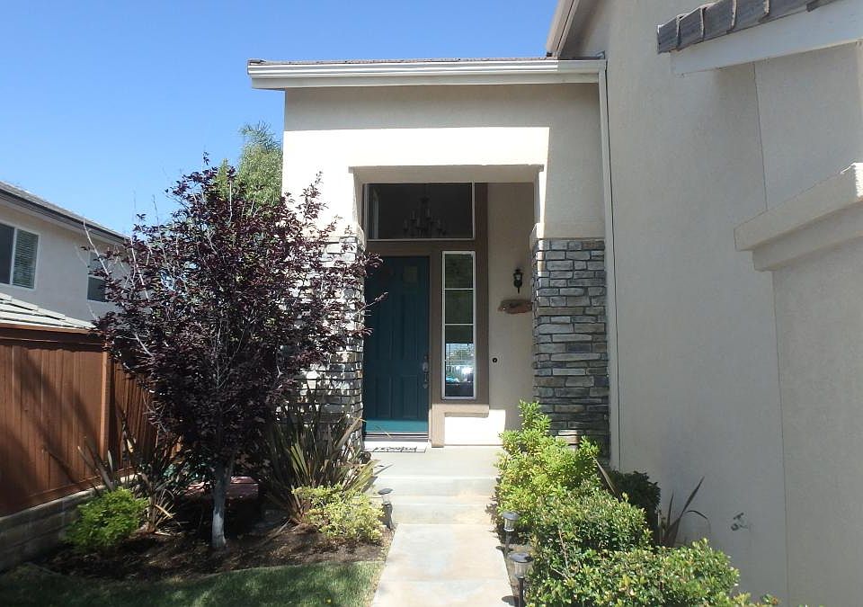 1st image of 26523 Cardinal Dr