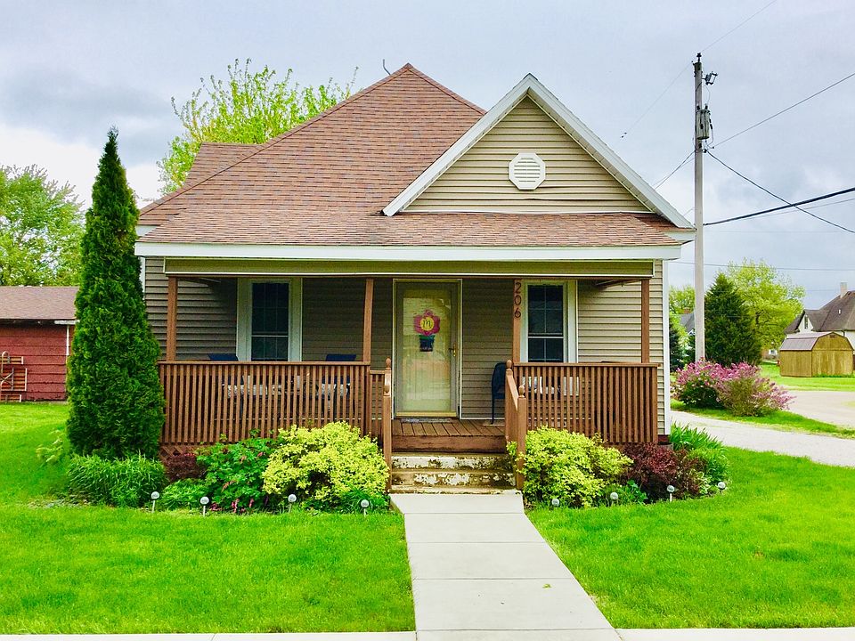 1st image of 206 S Seymour St