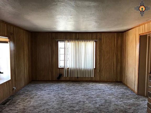 2nd image of 323/325 Sapello St