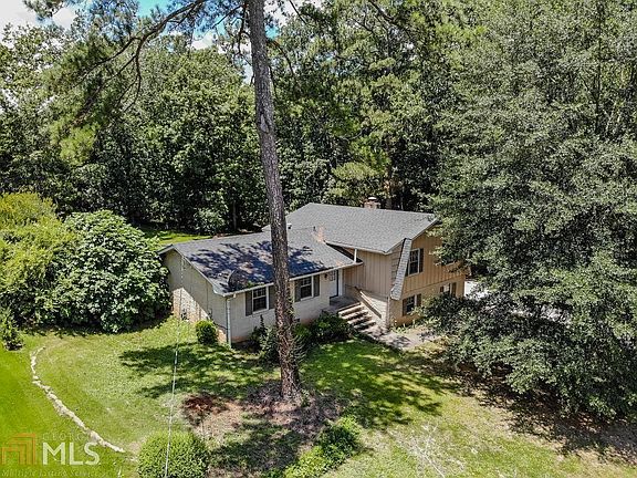 2nd image of 1258 Pine Knoll Ln NE