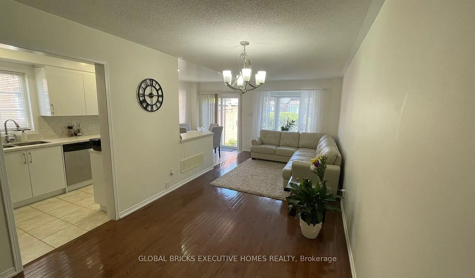 5255 Palmetto Pl — Photo 4
