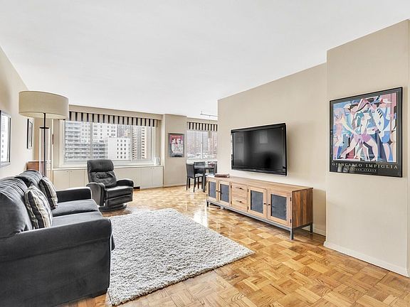 3rd image of 1652 1st Ave #11J