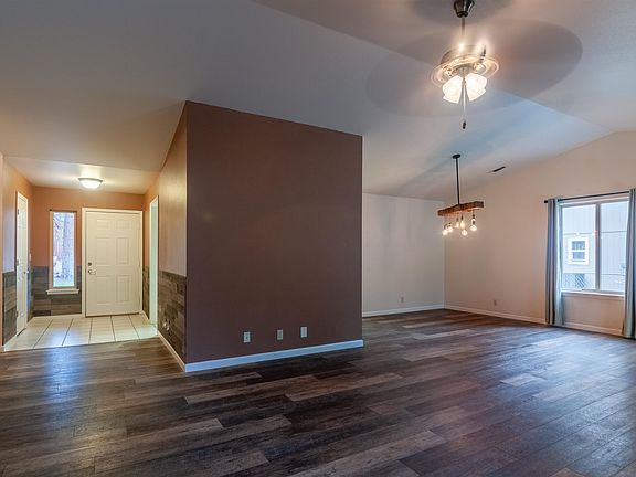 5th image of 5458 Hogan Dr