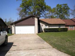 4590 Calumet Dr, Beaumont, TX 77708