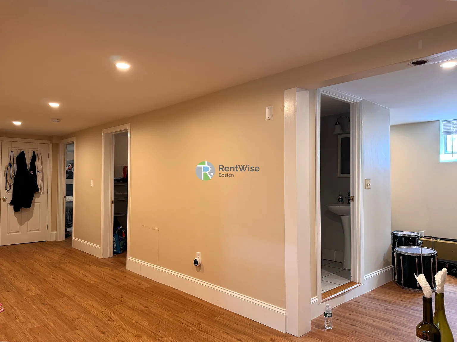 46 Bromfield Rd — Photo 3