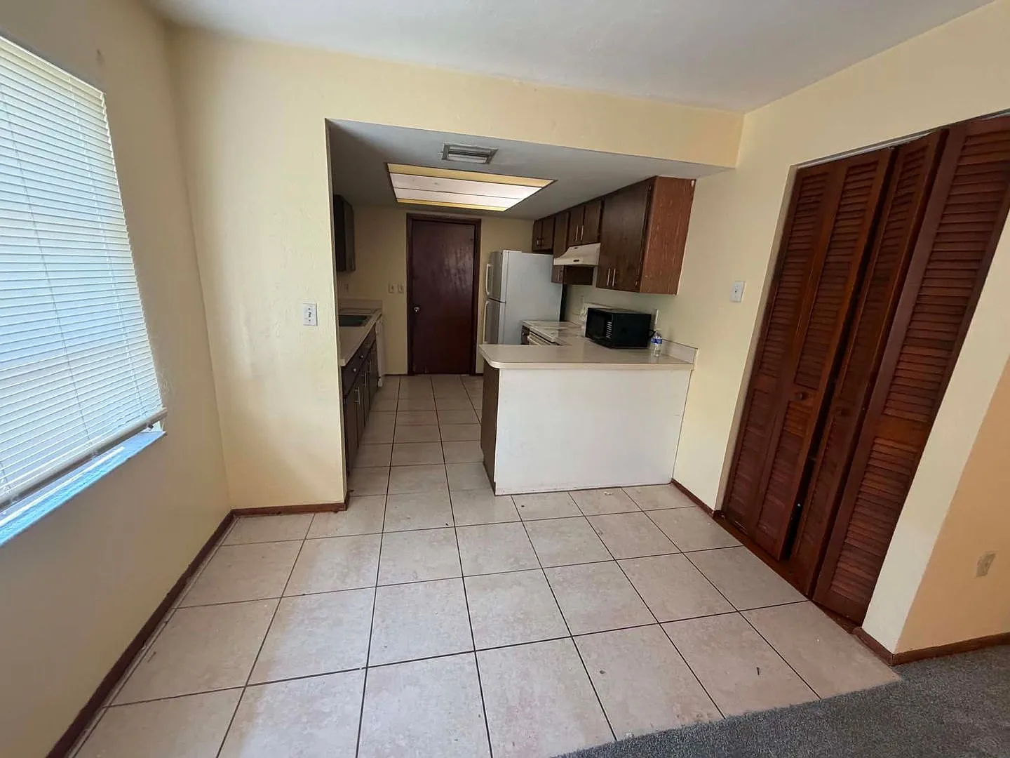 Coming Soon Charming 3 Bed 2 Bath 1 Car Home Nestled In Port Charlotte — Photo 3