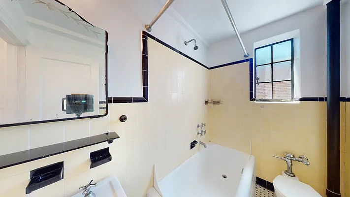 Rented by Bond New York | media 29