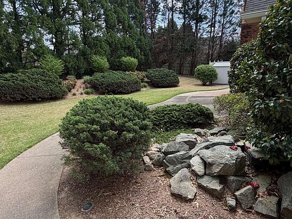 5th image of 2600 Murdock Rd