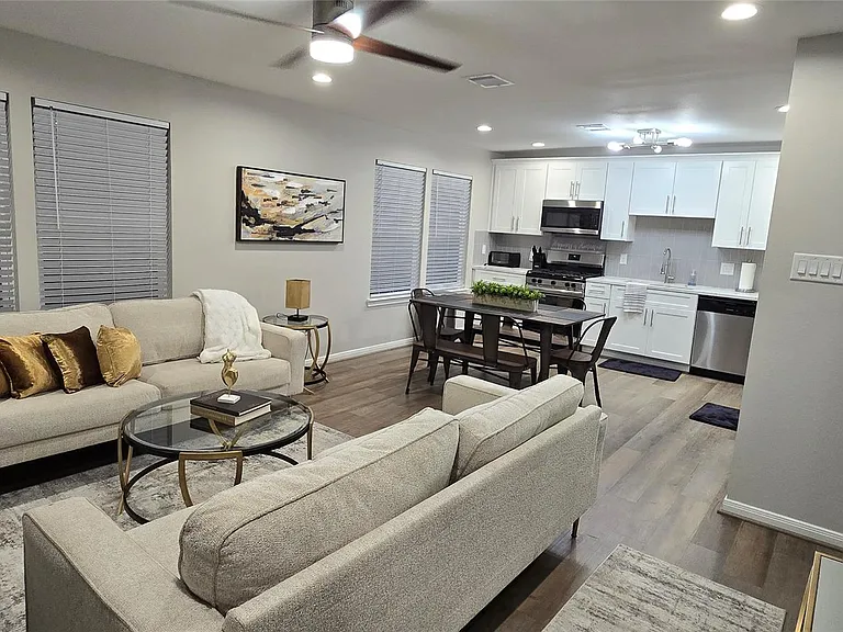 5102 Haywood St #B — Photo 3