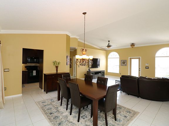 Home For Sale In Saratoga