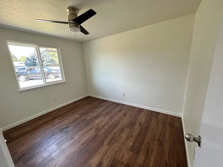394 S Harlan Pl — Photo 24