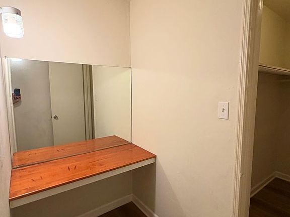 2nd image of 3732-3744 Grand Ave #3