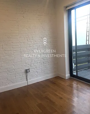 Rented by Evergreen Realty & Investments | media 46