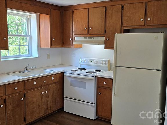 2nd image of 4169 Grace Chapel Rd