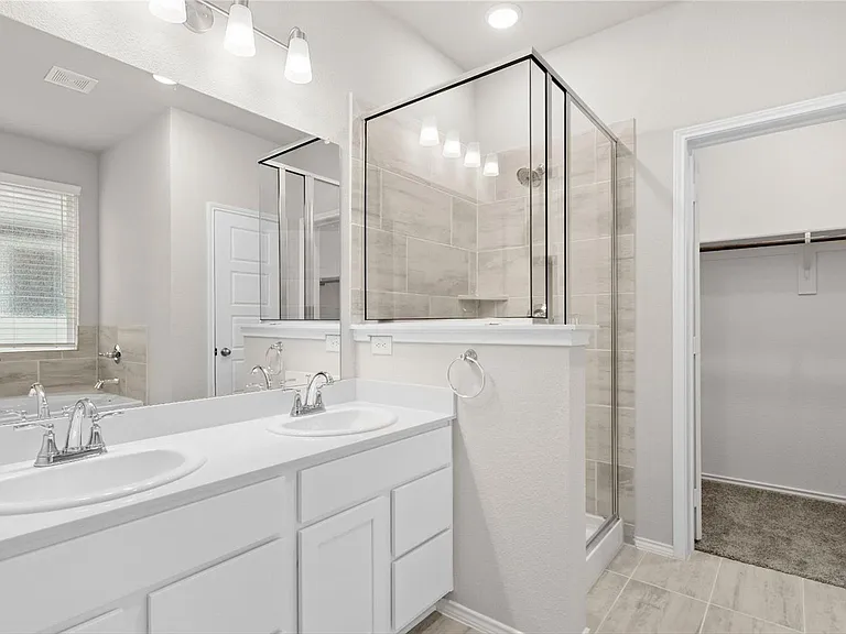 5953 Revere Dr — Photo 15