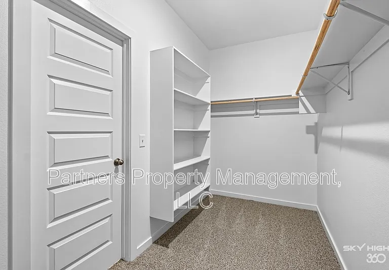 289 S Neon Ave — Photo 14