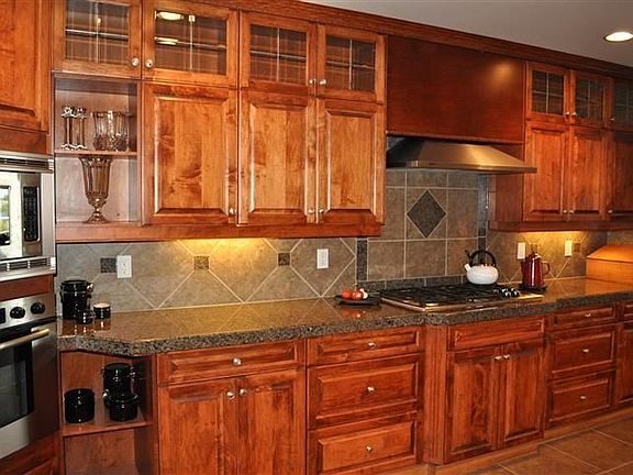 3rd image of 386 Columbia Point Dr APT 103