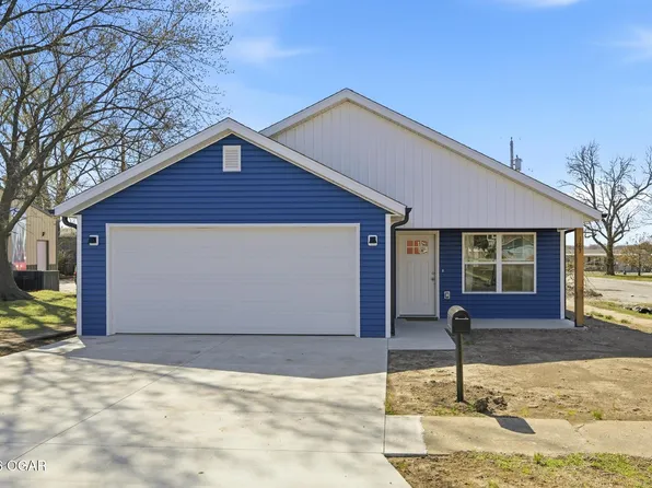 123 W Daugherty St, Carterville, MO 64835