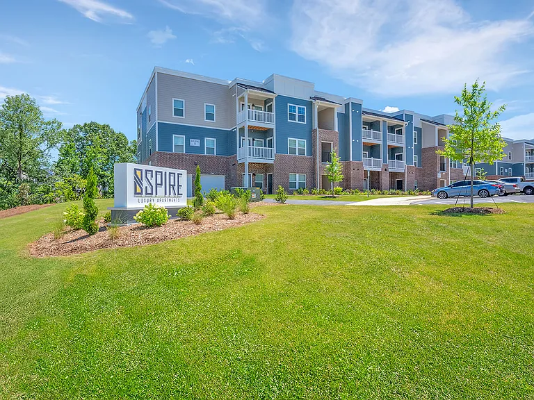 Spire Apartments — Photo 3
