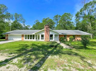 190 Sycamore Rd, Carriere, MS 39426