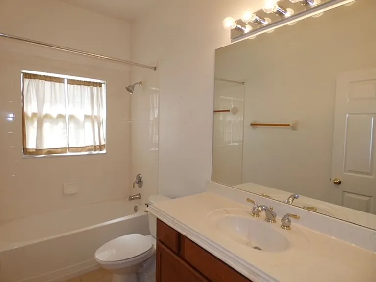 2630 Lookout Ln — Photo 28
