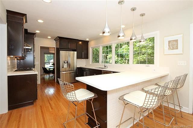 1st image of 5325 Lansing Dr