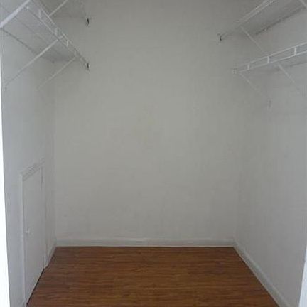 3rd image of 930 Cypress Way E