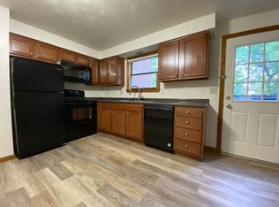 115 Edgewater Vlg #9, Latrobe, PA 15650