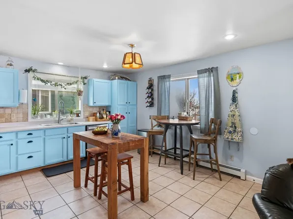 303 9th St, Belgrade, MT 59714