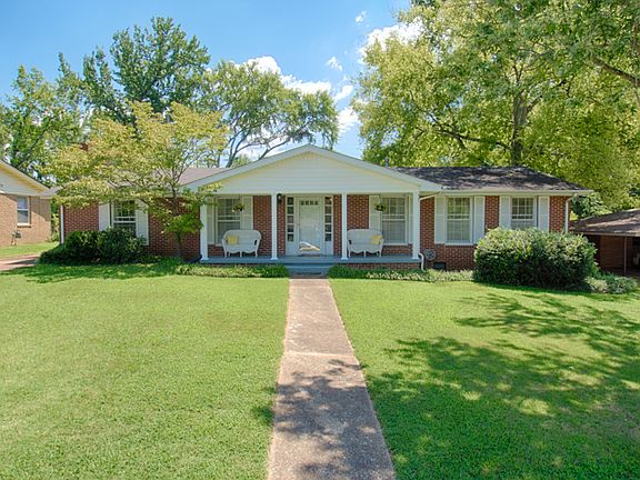 2nd image of 542 Malone Cir