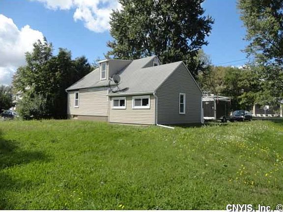 3rd image of 1110 Vine St