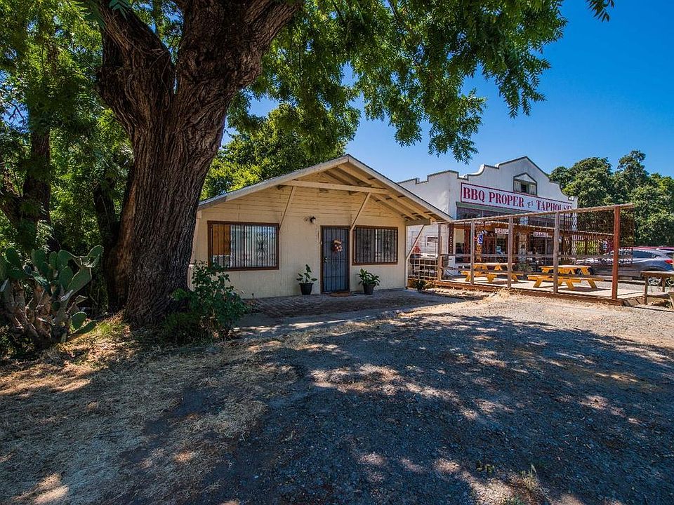 1st image of 36518 Riverview Dr