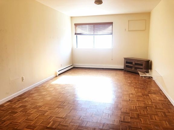 2nd image of 10-39 48th Ave #2F