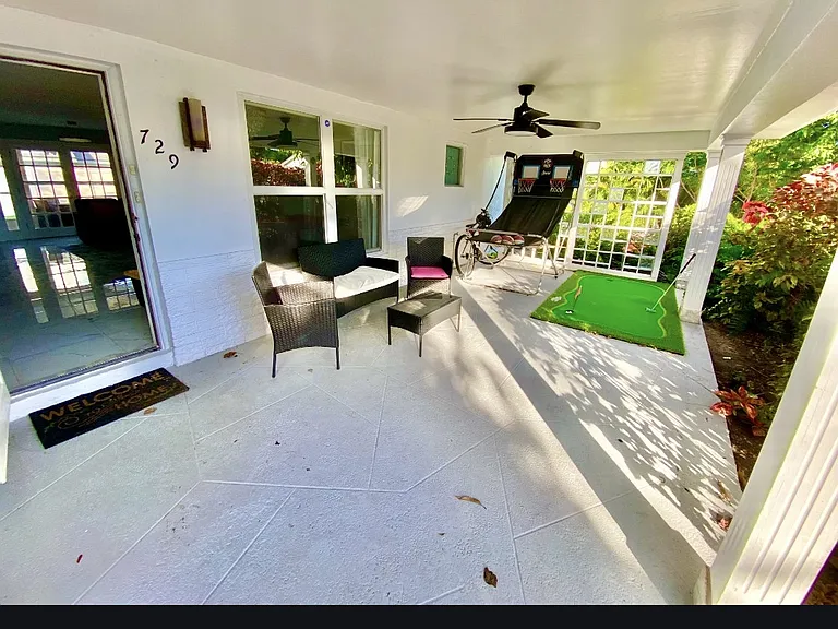 729 Heron Dr — Photo 12