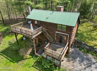 189 Cross Place Rd, Washington, MA 01223